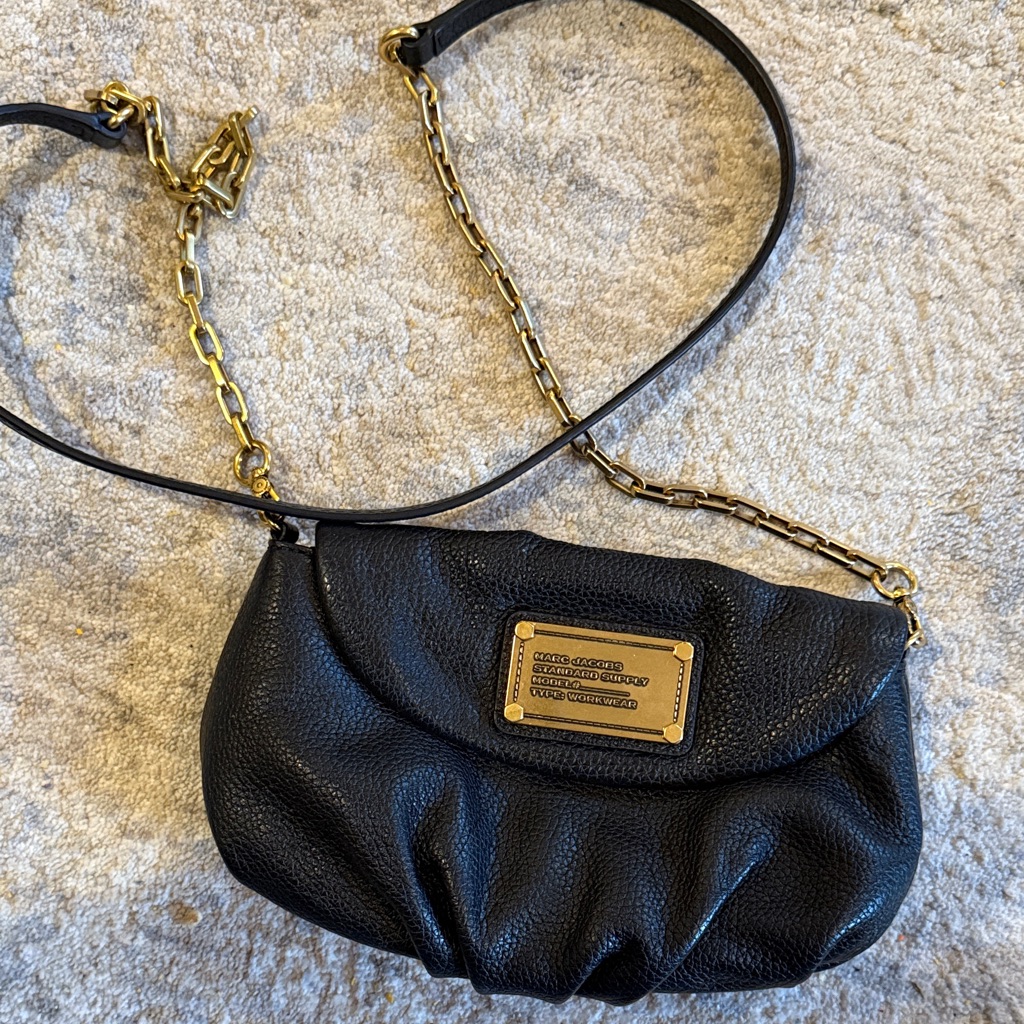 Marc Jacobs Classic Q Karlie Genuine Pebbled Leather Chain Crossbody Purse Bag-